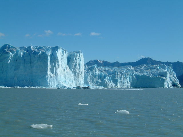「パタゴニア紀行」　その20　　＜Glaciar Perito Moreno　（２）＞_c0011649_0575846.jpg