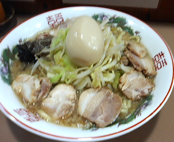 三食ラーメンを食う！その２_a0035823_1120775.jpg