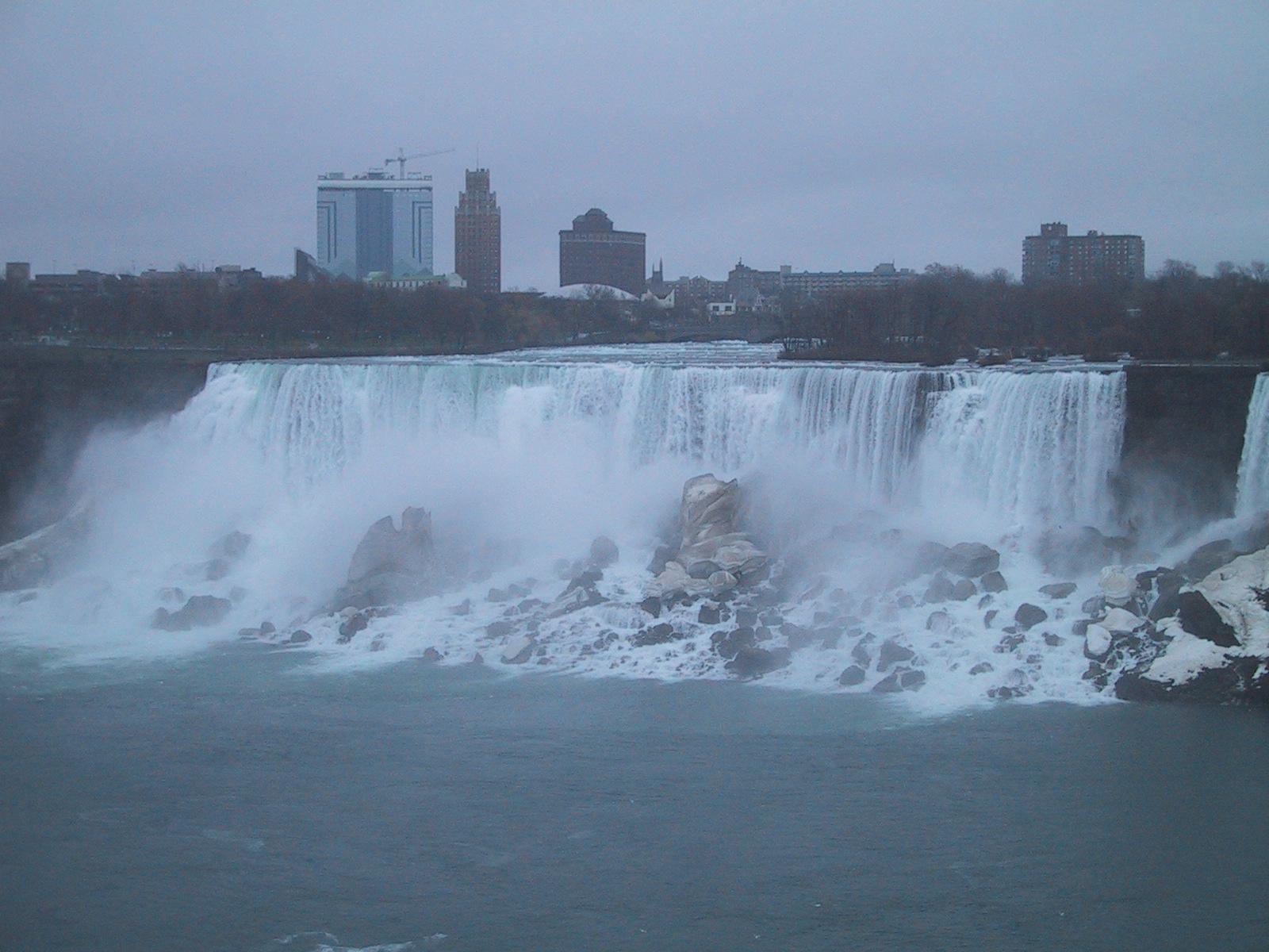 Niagara Falls_a0027530_850478.jpg