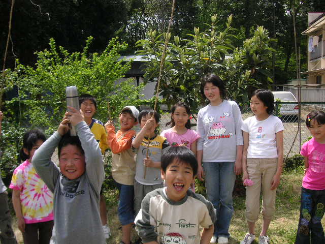 自遊学校・３    　　　　    逆川でコイを探す_c0030327_1332032.jpg