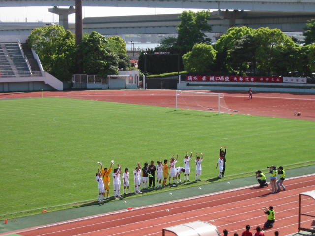 日本フットボールリーグ前期第7節 佐川急便東京SC-FCホリコシ_b0042308_20154153.jpg