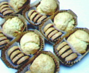新作スコーンとペッパーチーズクッキーを持って。_b0065587_155949.jpg