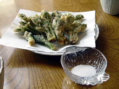 ’０５みちのくブラリひとり旅（２日目・食編）蔵王の山菜_c0043361_23374231.jpg