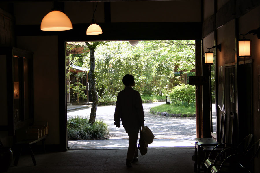 湯布院はスローな田園温泉保養地だった_d0028272_3353531.jpg