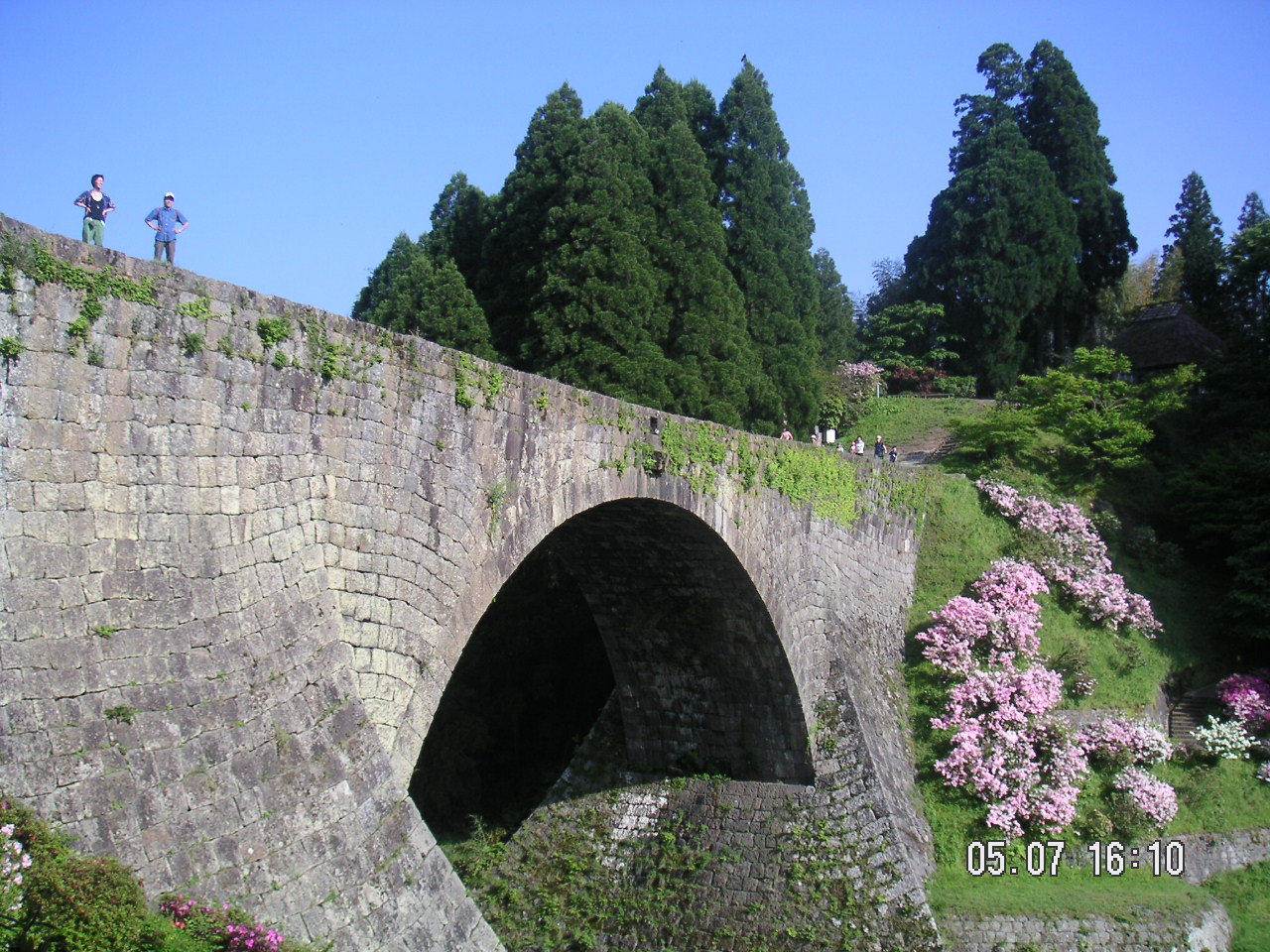 d0012960_14734.jpg