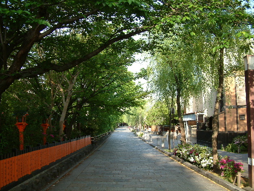 「京都旅行　早起きして白川～一本橋、三条大橋へ」_a0000029_20545645.jpg