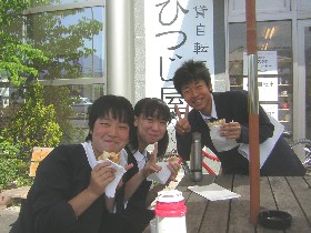 千葉市立花園中学校3年8組の修学旅行 安曇野 ひつじ屋 千葉市立花園中学校3年8組の修学旅行 安曇野 ひつじ屋