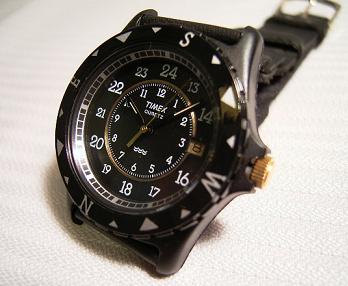 トムがしていた？タイメックスサファリ黒。91個目。 : 腕時計