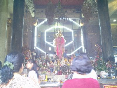 #068 ワット・ノーン・ホーイ(วัดหนองหอย) ~ラーチャブリー~_c0039685_2124665.jpg