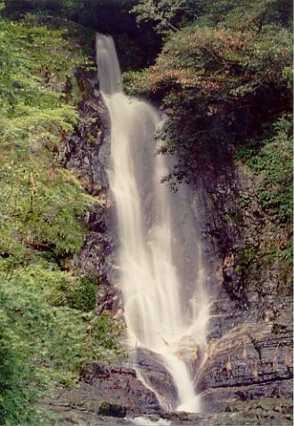 久々の滝行 2005.6.4_b0002156_14461467.jpg