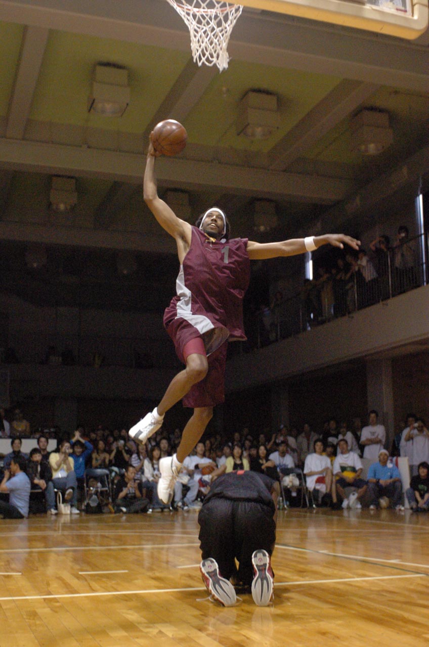 2005.5.5　Hoop in the Hood　08_ダンクコンテスト_c0033988_313523.jpg