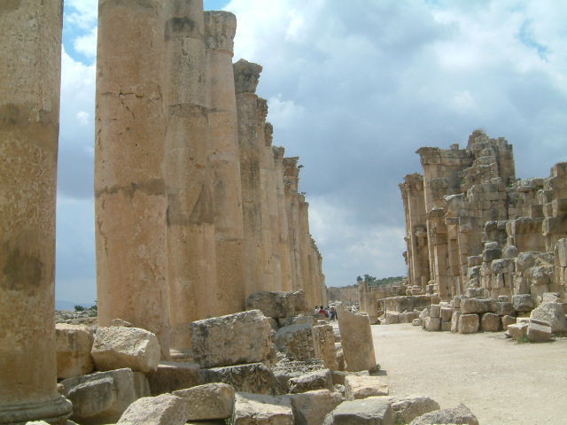 ジェラシュ遺跡　Jerash_c0011649_11245273.jpg