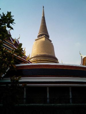 #079 ワット・ラーチャボピット(วัดราชบพิธ) ~バンコク~_c0039685_2124351.jpg