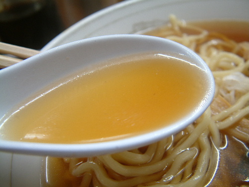 「有楽町ガード下 谷ラーメン」_a0000029_1153299.jpg