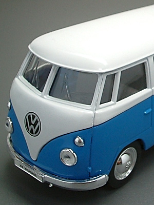 VM MICROBUS_c0060593_0242311.jpg