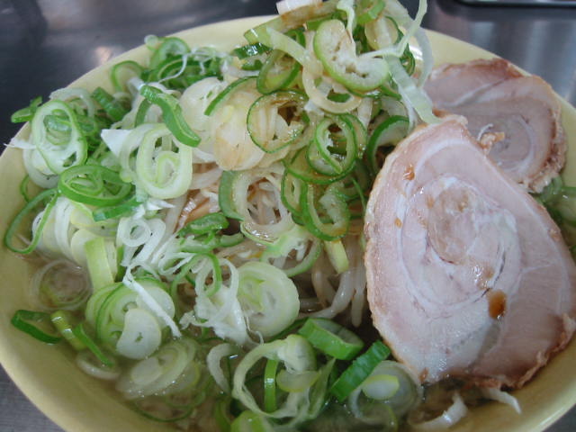 八王子市大塚ニューホープ軒のネギラーメン脂多め_b0042308_1141014.jpg