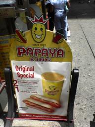 Papaya King : Hot Dog, Manhattan_b0048976_324495.jpg