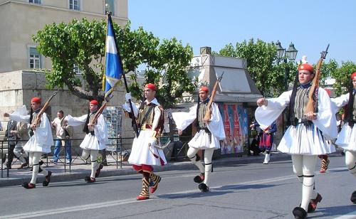 ギリシャの民族衣装 日刊ギリシャ檸檬の森 古代都市を行くタイムトラベラー