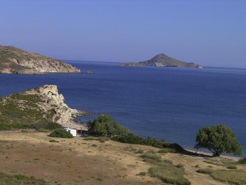 パトモス島　　聖ヨハネの島の海_c0010496_65359.jpg