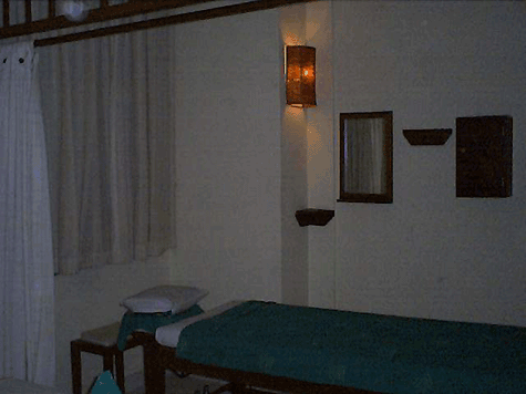 d0038319_9513346.gif