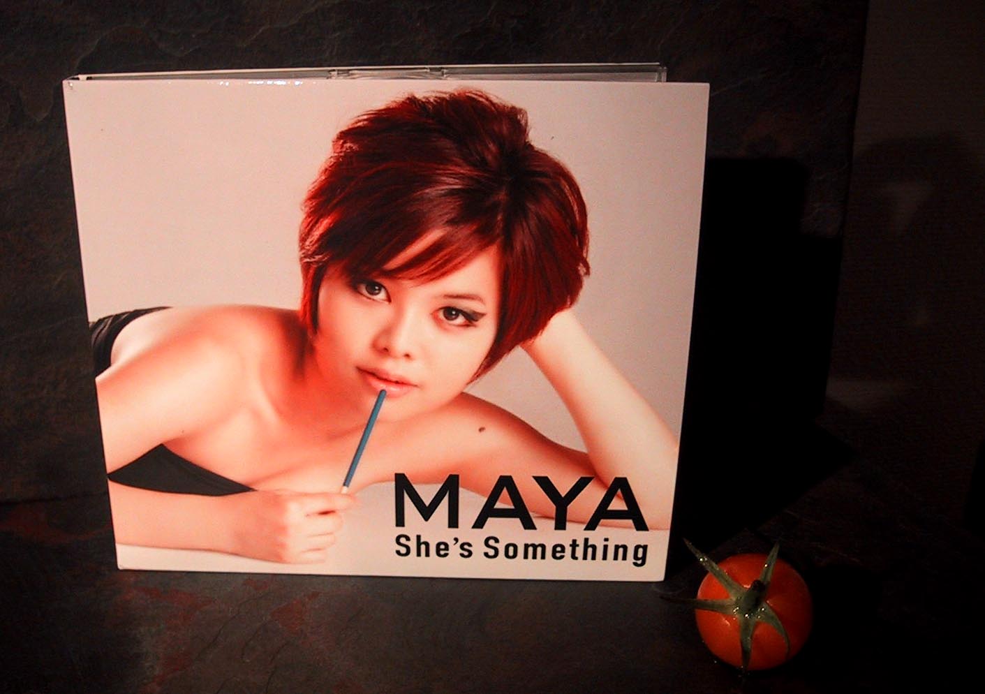 Maya「she\'s something」_e0022344_4535918.jpg