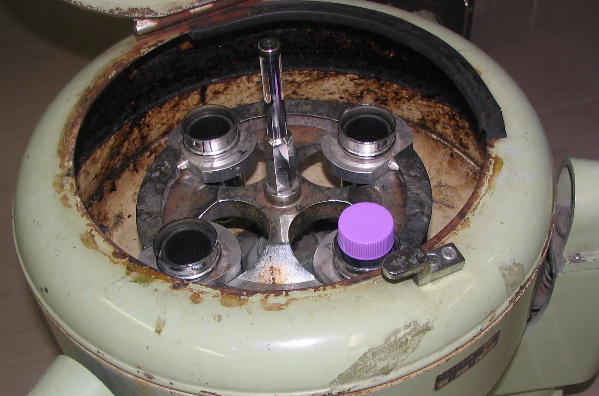 最古の遠心機　　Oldest centrifuge_c0075365_15342877.jpg