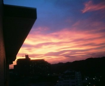 いつかみた夕焼け。_e0025280_221452100.jpg