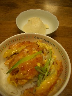 ぺらぺらうどん　魚フライの卵とじ丼_c0004493_2011754.jpg