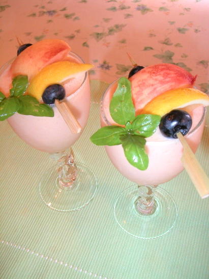 新作　桃ちゃんのフレッシュジュース　抜群に美味しい！！_b0033423_15475476.jpg