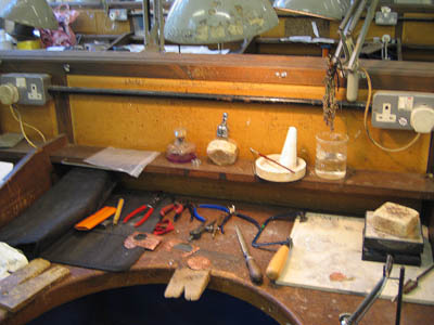 セントマ　Jewellery Making for Bigginers。その2_b0046460_0263989.jpg