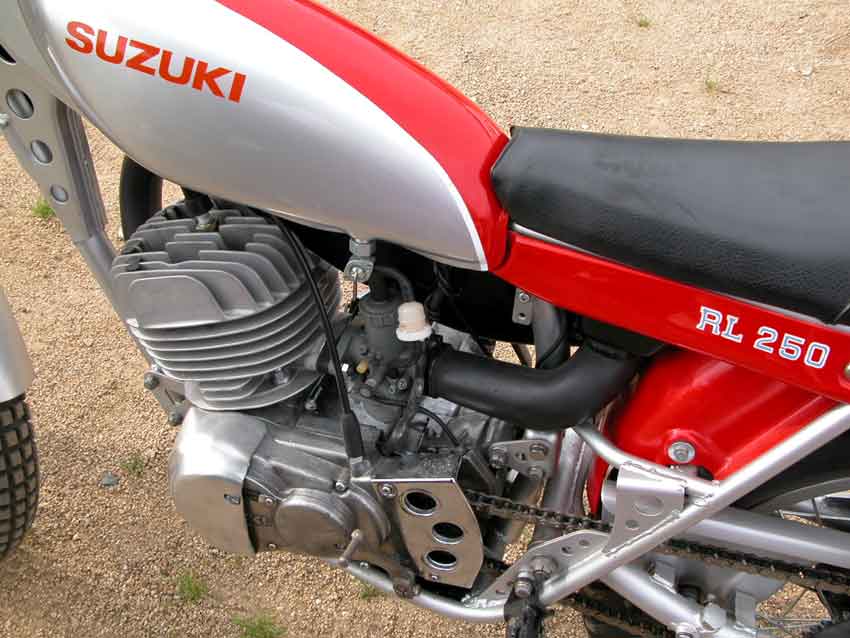 SUZUKI RL250♪_d0058941_2135855.jpg