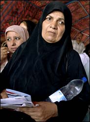 Iraqi Constitution May Curb Women\'s Rights - NY Times_d0066343_661482.jpg