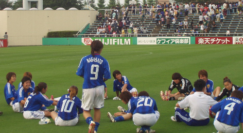 東アジア女子サッカー大会2005　壮行試合_a0019094_3335981.jpg