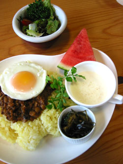 ついに「カレー」登場！_a0017350_0334270.jpg