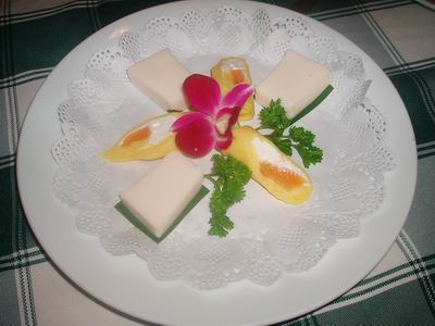 『ANGKOR　HOWARD　HOTEL』の中華料理_d0033822_051596.jpg