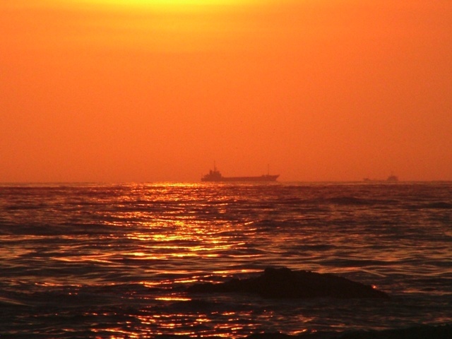 落日２・・津屋崎浜の夕日・・_e0002740_2215161.jpg