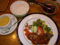 カフェ・レストラン 「ファンタジー」_b0054727_0364366.jpg