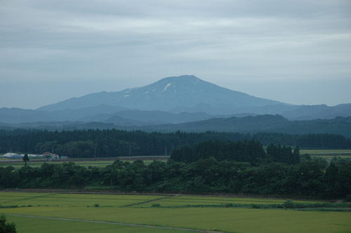 この山に登る予定_c0031083_2004682.jpg