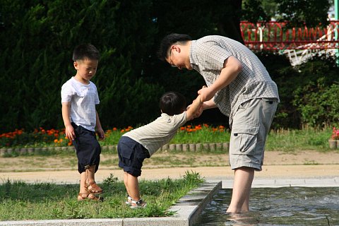 水遊び　　in大阪城公園_c0069684_2213468.jpg