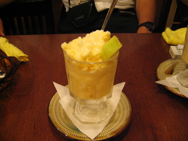 チャンポンとミルクセーキ_c0070855_9114368.jpg