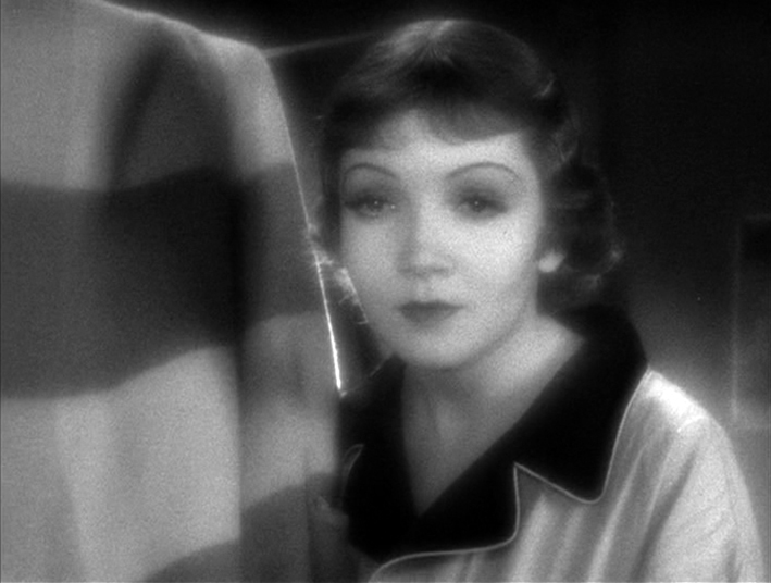 クローデット・コルベール(Claudette Colbert)「或る夜の出来事」(1934年)_e0042361_227279.jpg