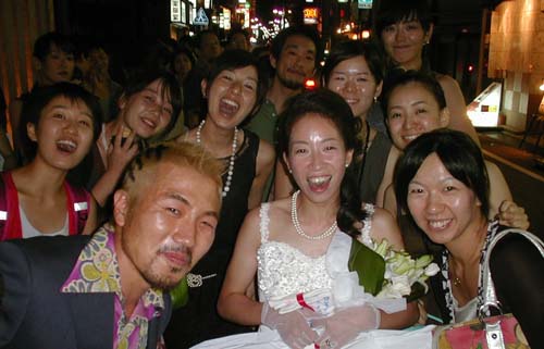 まりガッツの結婚パーティ！_c0003757_12334269.jpg