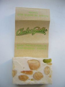 Nougat de Montelimar (ヌガー・ド・モンテリマー)_a0028065_185915.jpg