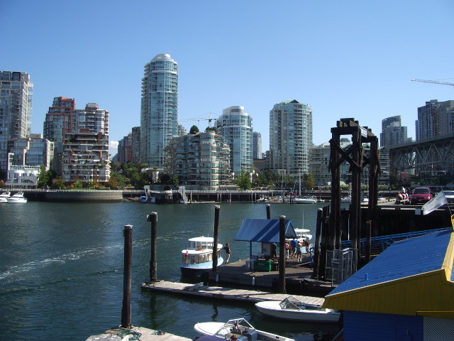 Viva! Canada! -3- Granville Island_d0042100_1481292.jpg