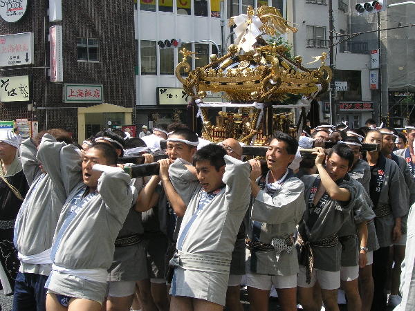 須賀神社・連合渡御_e0035646_21104366.jpg