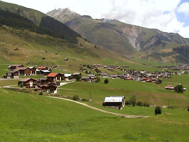 e0003910_13704.jpg