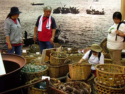 浦河郷土博物館にて_d0059745_19444130.jpg