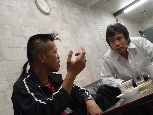 辰吉丈一郎 Tu 内野隆司 Blog コメントtb は Newblog へ