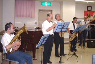 e0010820_23375060.jpg