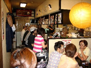 ラーメンにも讃岐うどんにも勝つ!　かすうどん　2_e0026527_1039214.jpg